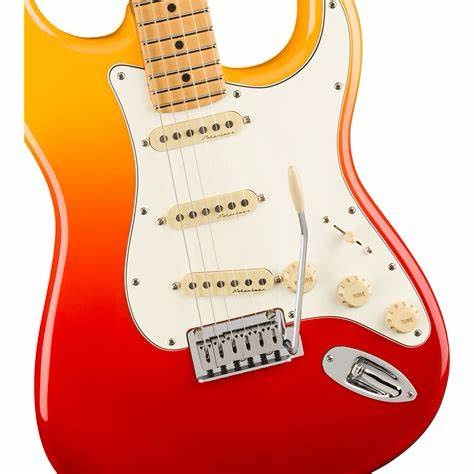 Guitarra Fender PLAYER PLUS STRATOCASTER 147312387